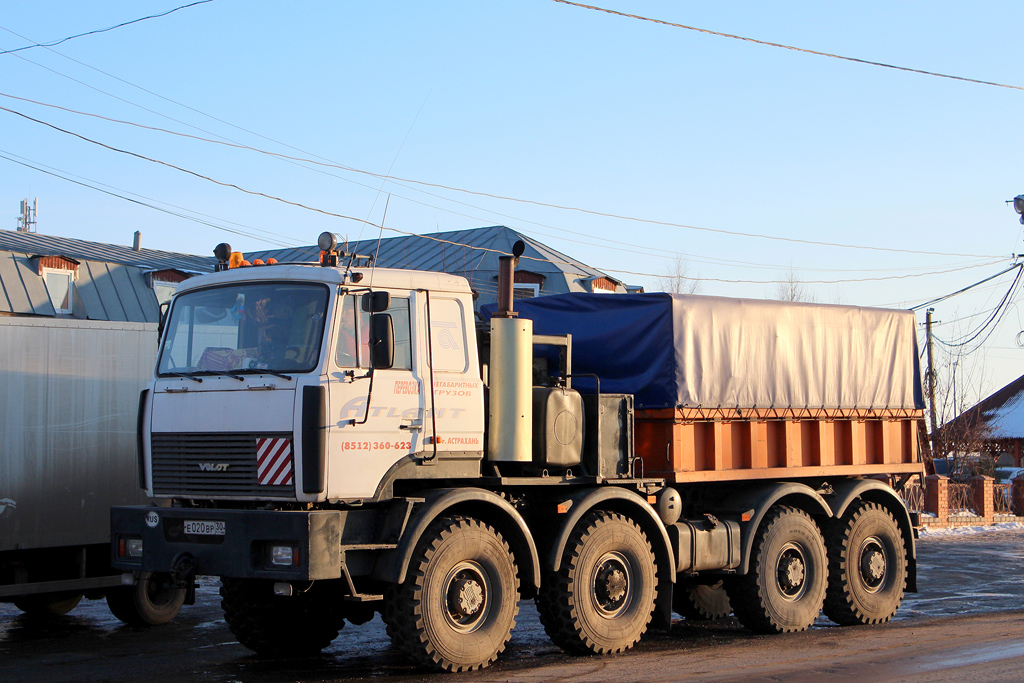 Астраханская область, № Е 020 ВР 30 — МЗКТ-7402