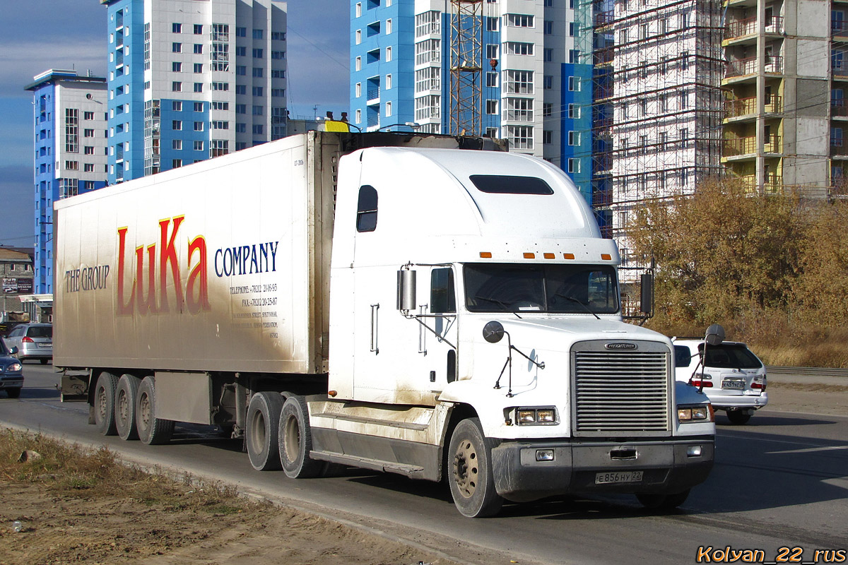 Алтайский край, № Е 856 НУ 22 — Freightliner FLD 120