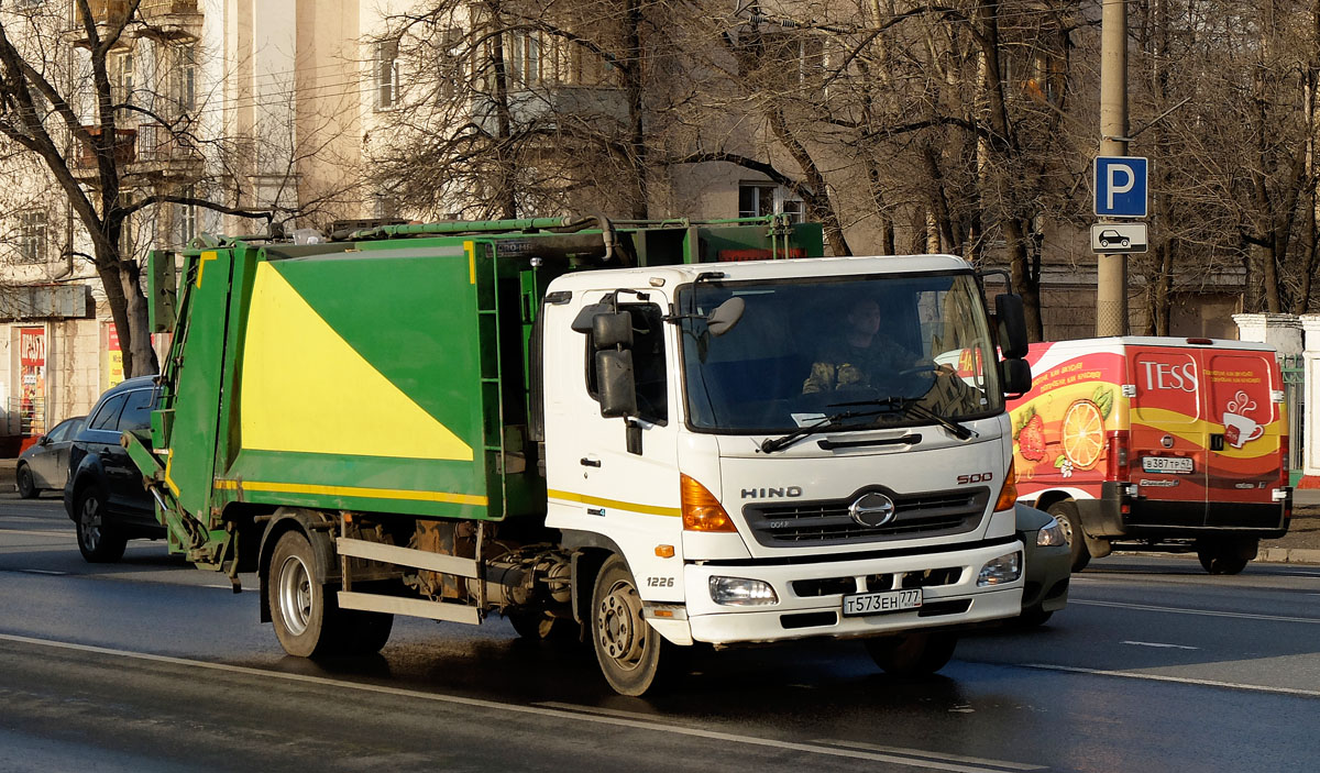 Москва, № Т 573 ЕН 777 — Hino 500