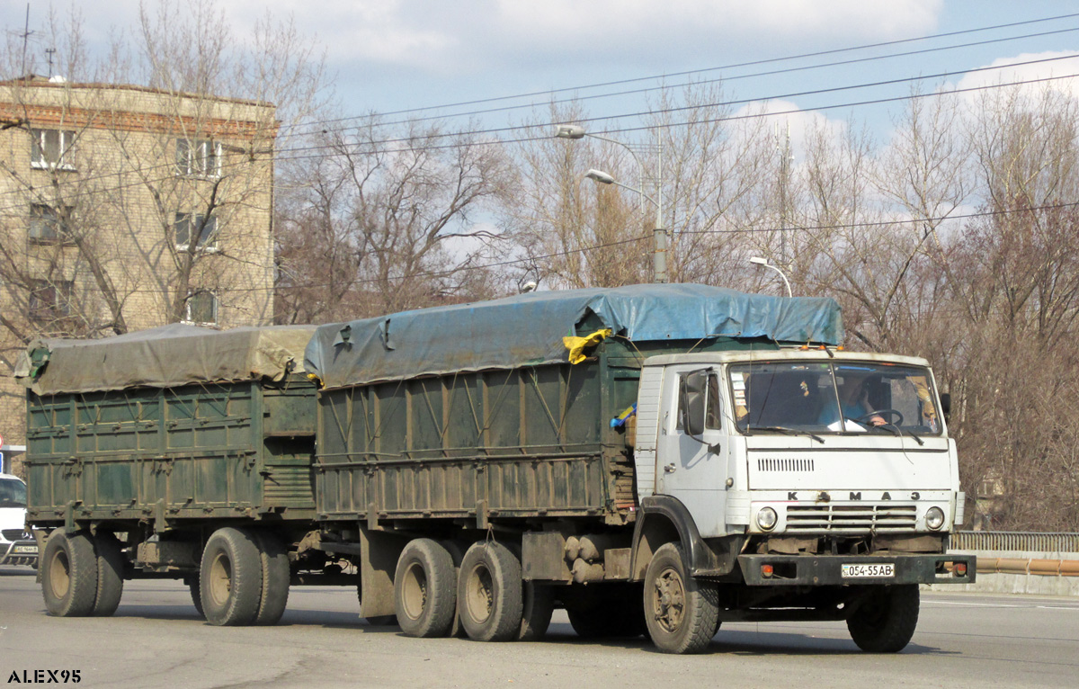 Днепропетровская область, № 054-55 АВ — КамАЗ-53212