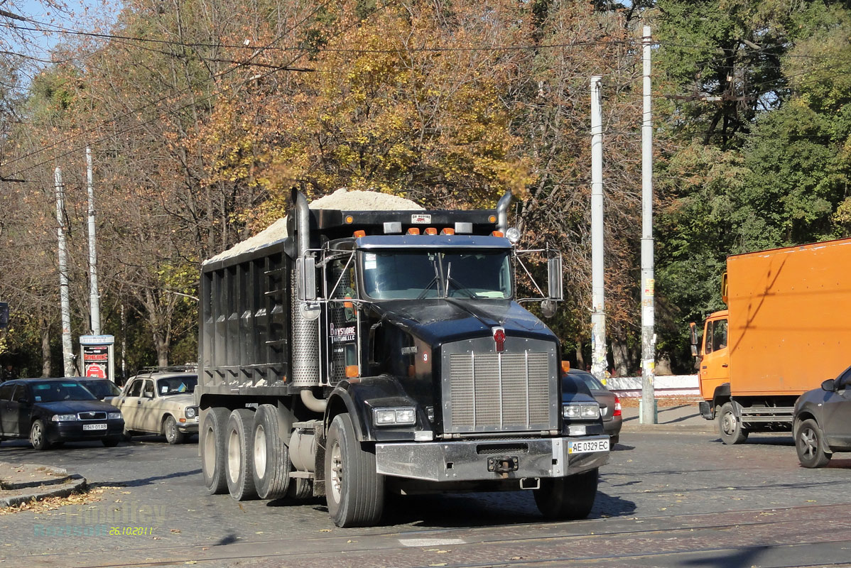 Днепропетровская область, № АЕ 0329 ЕС — Kenworth T800