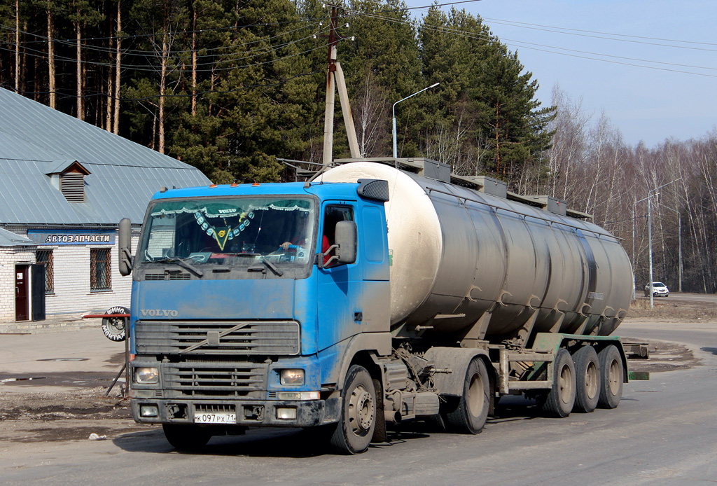 Тульская область, № К 097 РХ 71 — Volvo ('1993) FH-Series