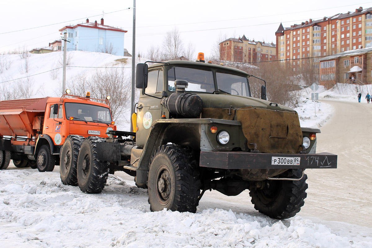 Ямало-Ненецкий автоном.округ, № Р 300 ВВ 89 — Урал-44202-10