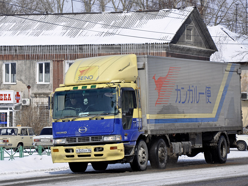 Алтайский край, № М 323 ОУ 22 — Hino FN