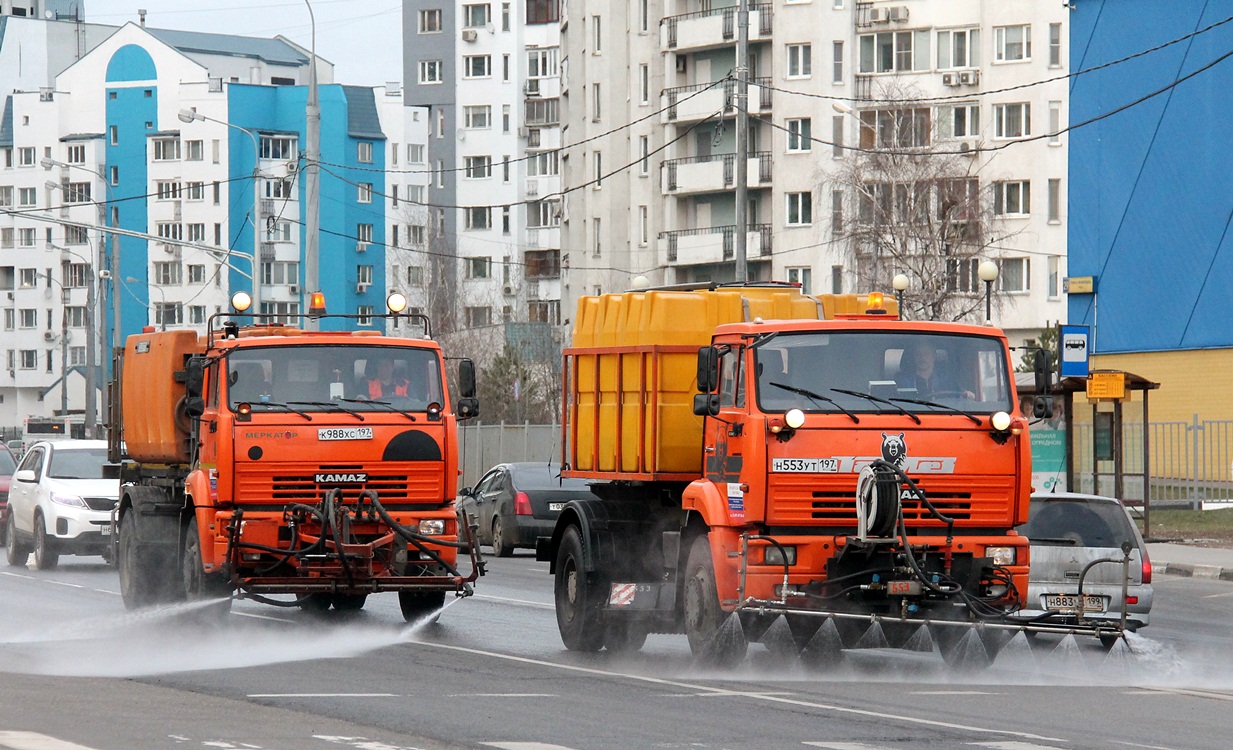 Москва, № К 988 ХС 197 — КамАЗ-53605 (общая модель); Москва, № Н 553 УТ 197 — КамАЗ-53605 (общая модель)