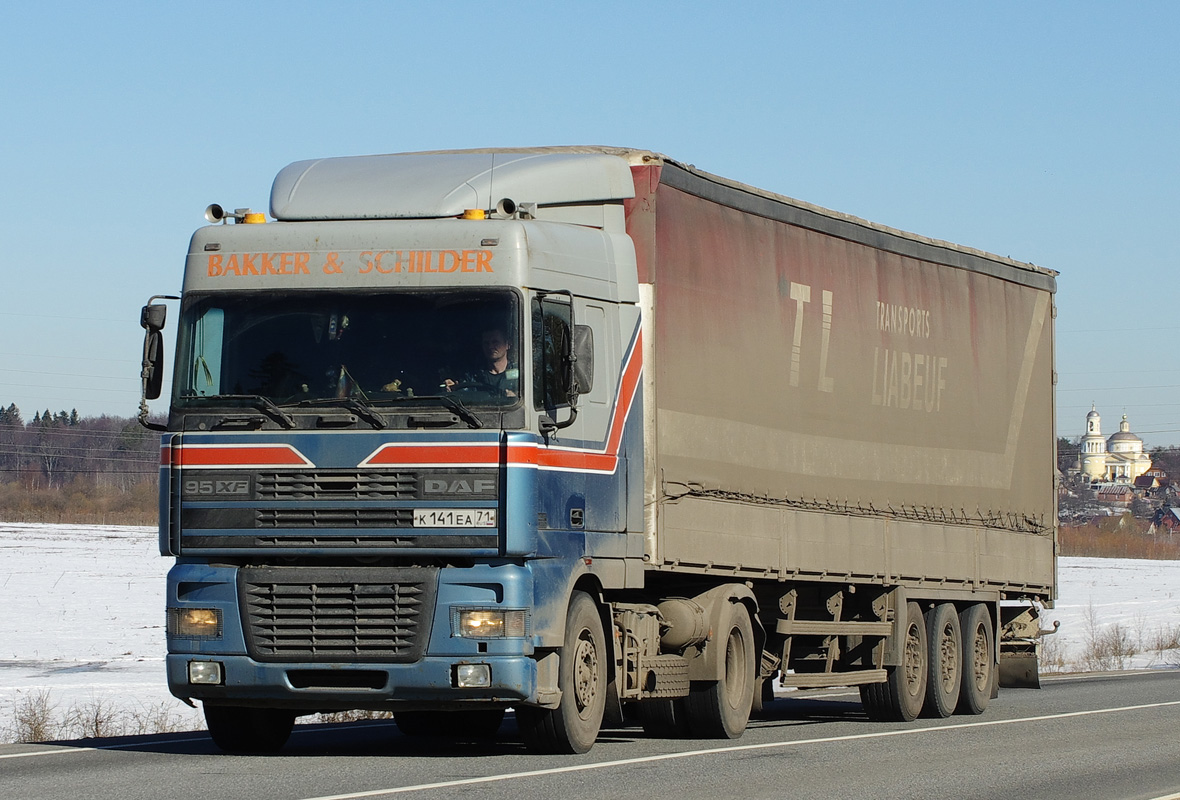 Тульская область, № К 141 ЕА 71 — DAF 95XF FT