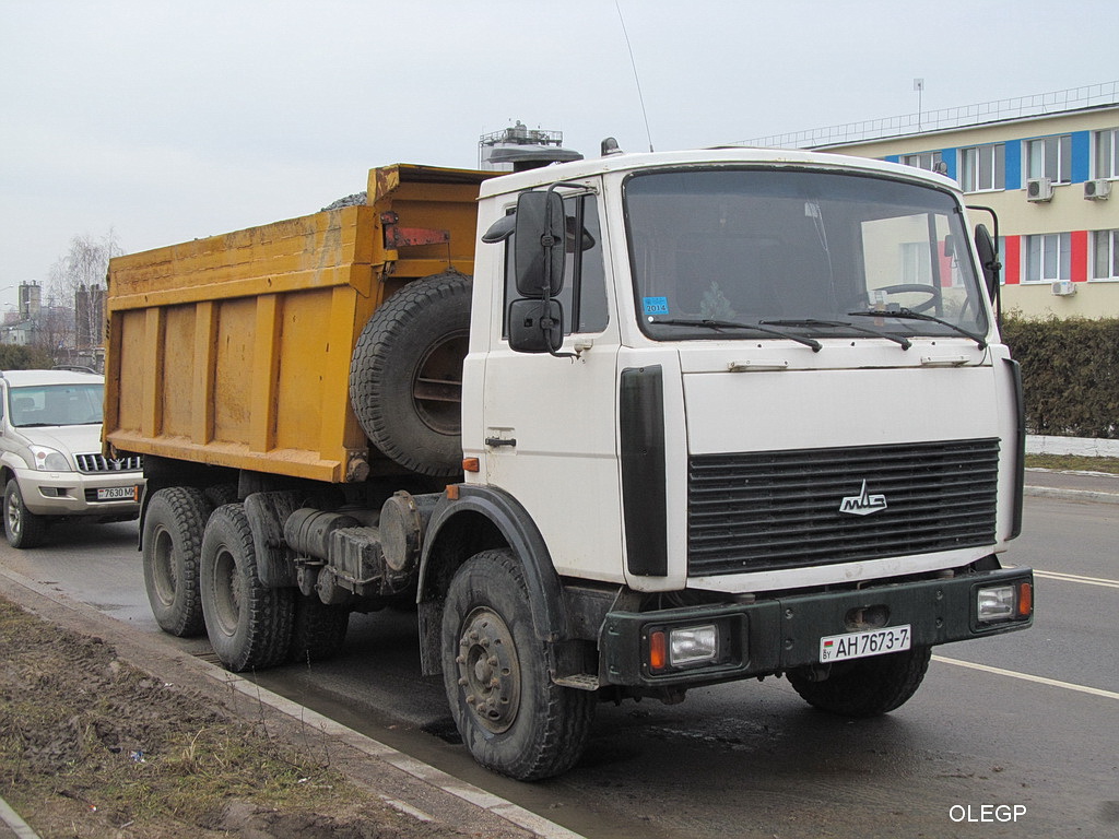 Минск, № АН 7673-7 — МАЗ-5516 (общая модель)