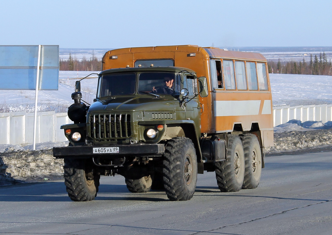 Ямало-Ненецкий автоном.округ, № А 605 УА 89 — Урал-4320-10