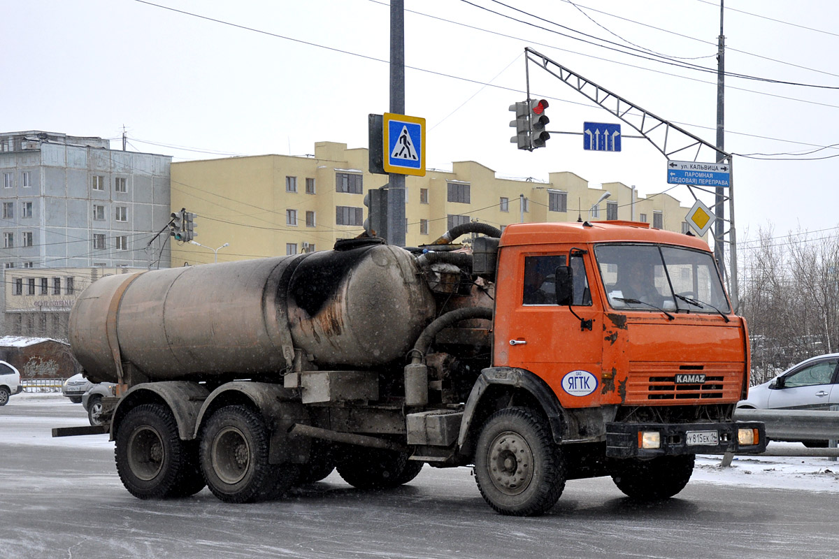 Саха (Якутия), № У 815 ЕК 14 — КамАЗ-53215-15 [53215R]