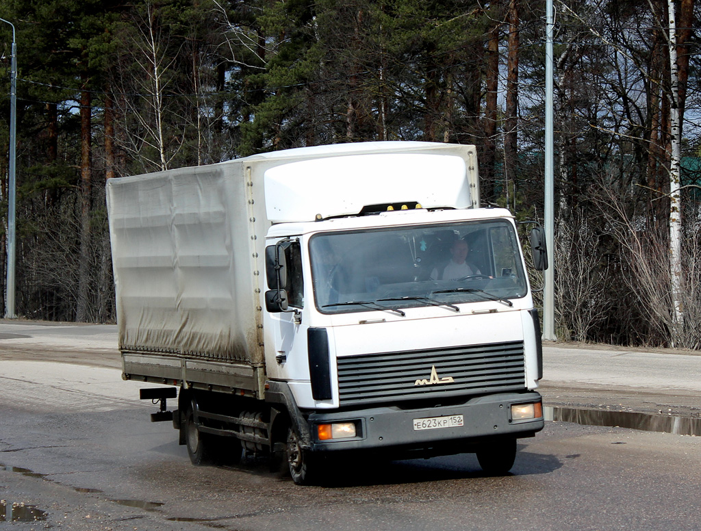 Нижегородская область, № Е 623 КР 152 — МАЗ-437130 "Зубрёнок"