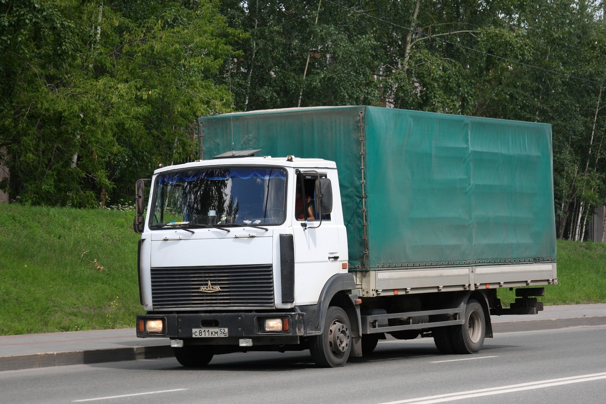 Нижегородская область, № С 811 КМ 52 — МАЗ-437043 "Зубрёнок"