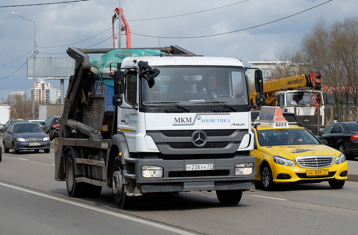 Москва, № У 238 УУ 77 — Mercedes-Benz Axor 1824