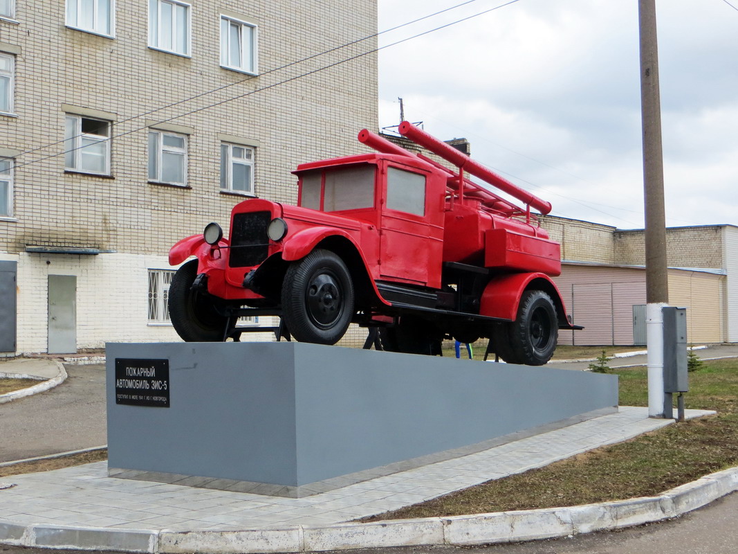 Кировская область, № (43) Б/Н 0002 — ЗИС-5; Кировская область — Автомобили на постаментах; Техника на постаментах, памятники (Кировская область)