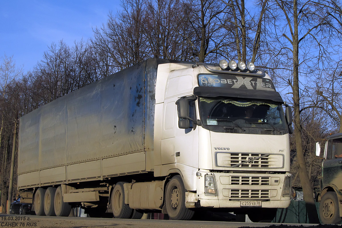 Иркутская область, № С 255 ХВ 38 — Volvo ('2002) FH12.440