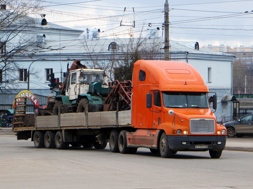 Кировская область, № С 715 НК 43 — Freightliner Century Class