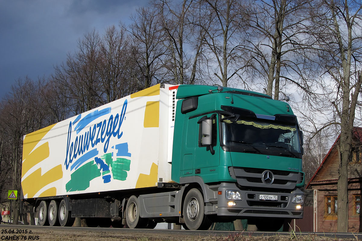 Краснодарский край, № О 100 ВК 93 — Mercedes-Benz Actros ('2009) 1844