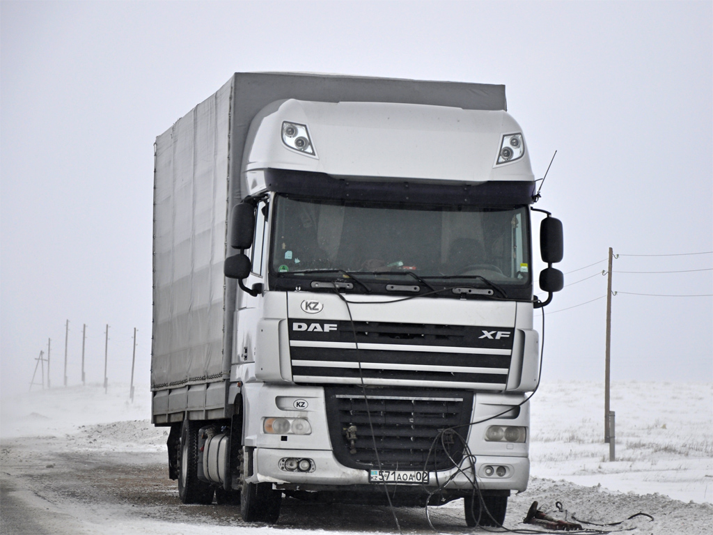 Алматы, № 571 AOA 02 — DAF XF105 FAR