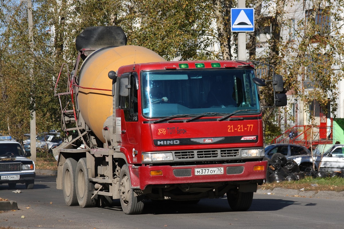 Томская область, № М 377 ОУ 70 — Hino FS