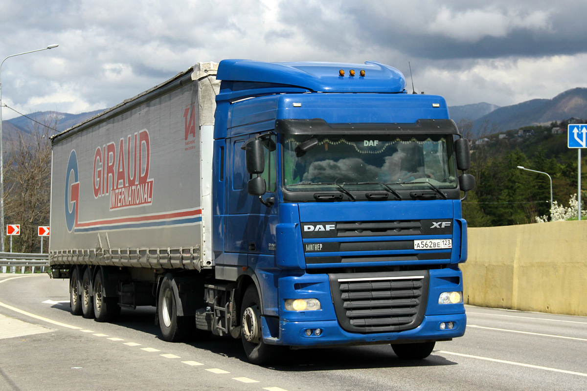 Краснодарский край, № А 562 ВЕ 123 — DAF XF105 FT