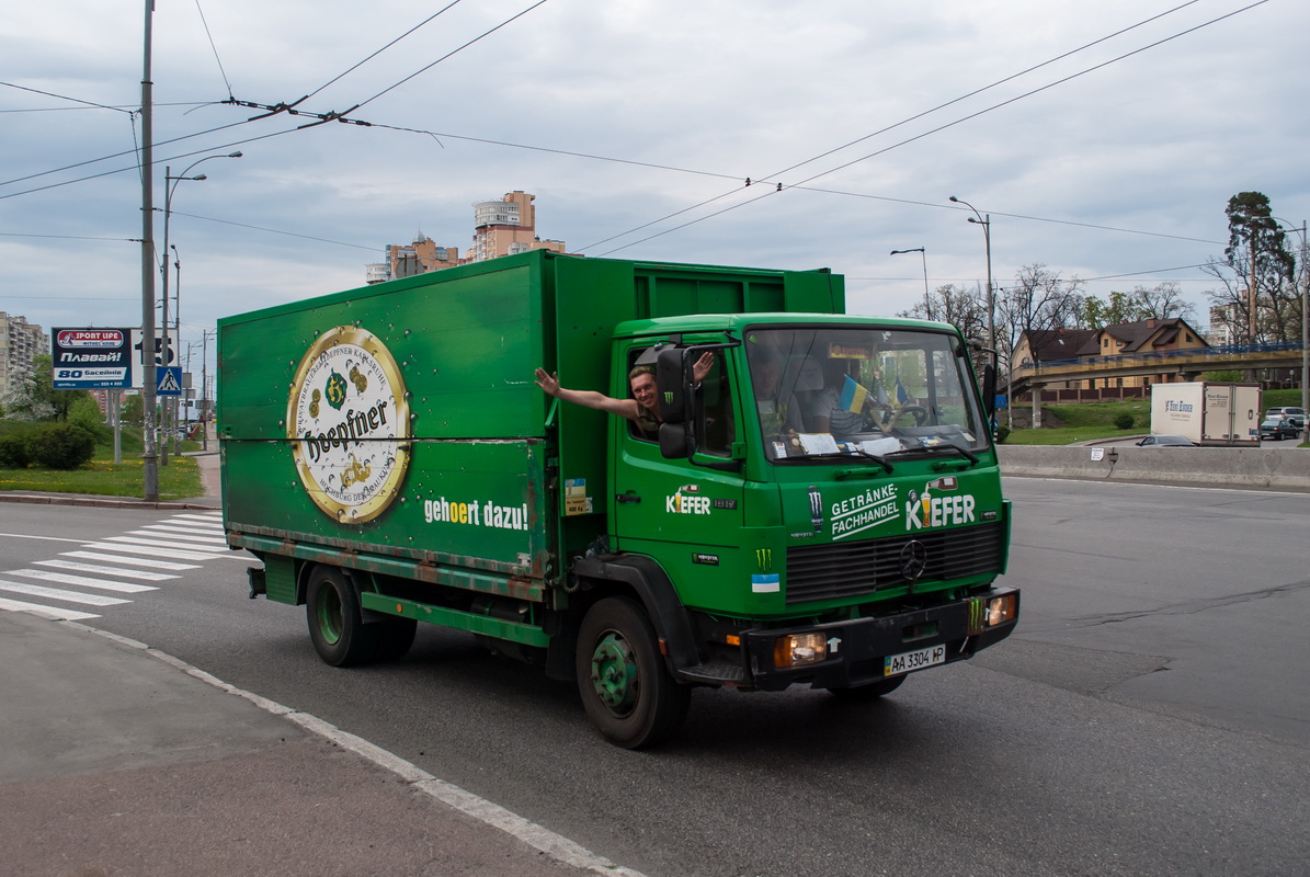 Киев, № АА 3304 ІР — Mercedes-Benz LK 1317