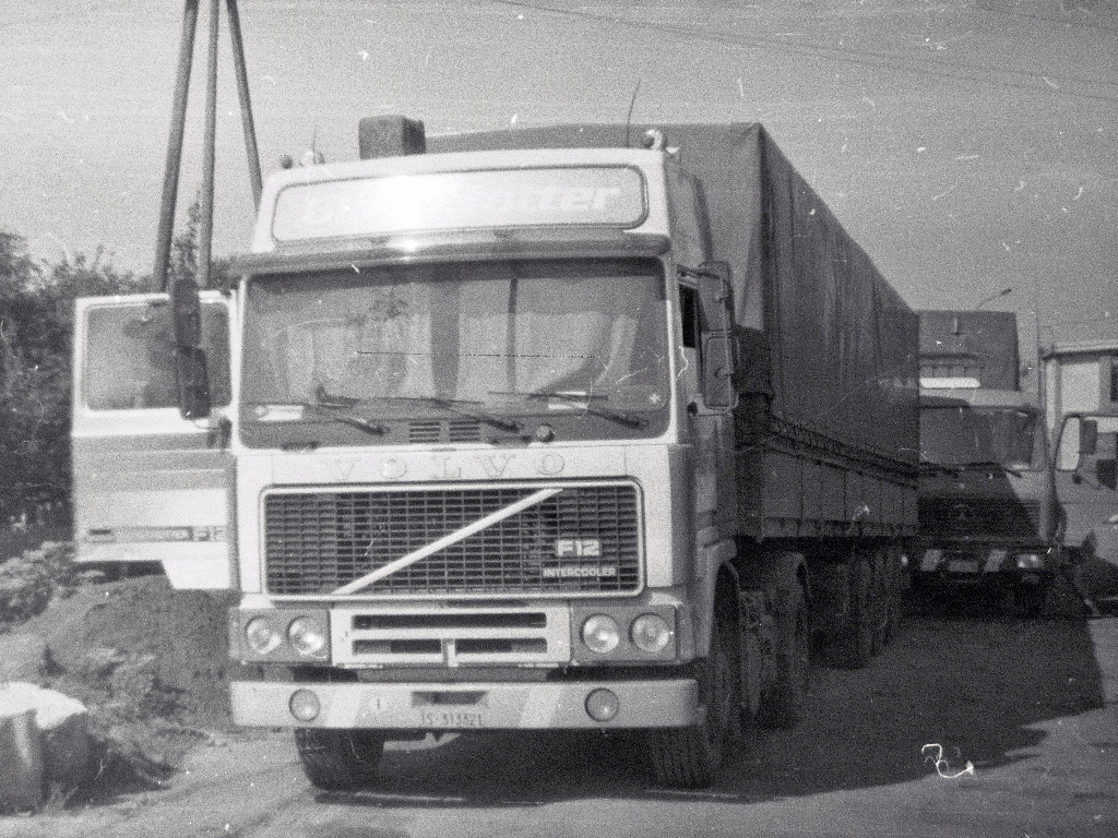 Италия, № IS 31332I — Volvo ('1977) F12