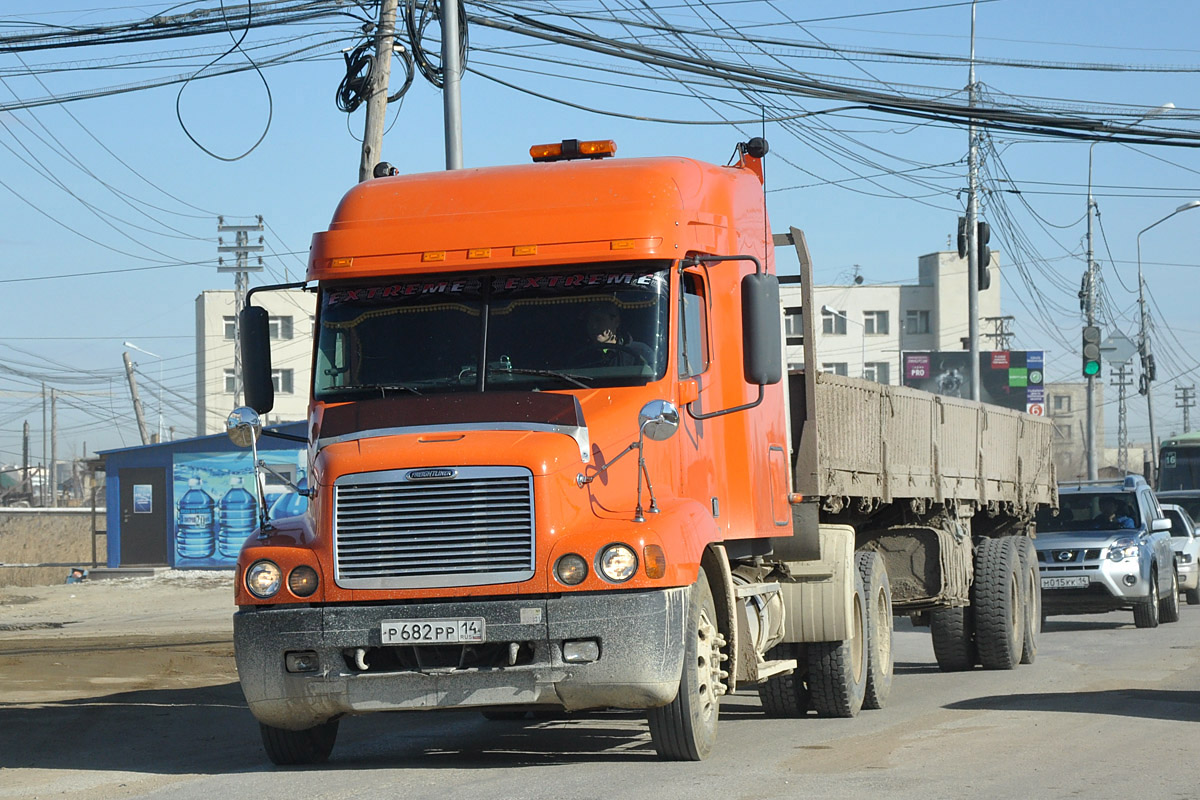 Саха (Якутия), № Р 682 РР 14 — Freightliner Century Class