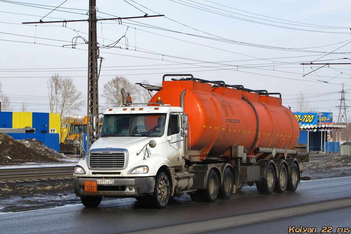 Алтайский край, № Х 097 СА 22 — Freightliner Columbia