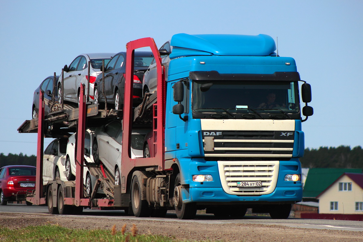 Алматы, № 284 AY 02 — DAF XF105 FT