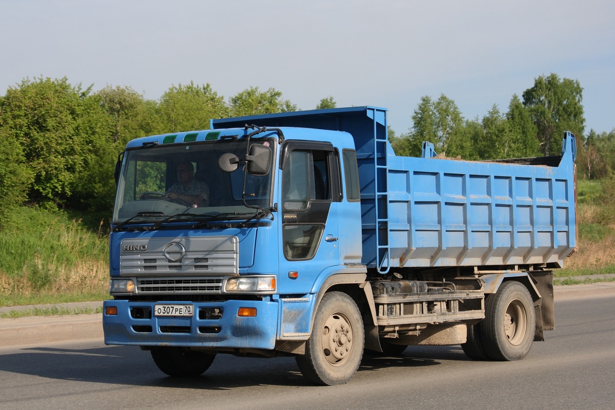 Томская область, № О 307 РЕ 70 — Hino Profia