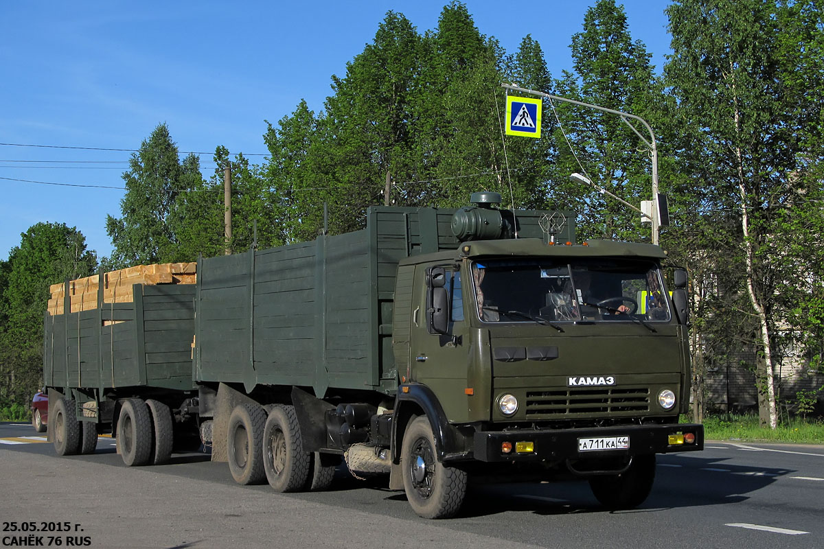 Костромская область, № А 711 КА 44 — КамАЗ-53212