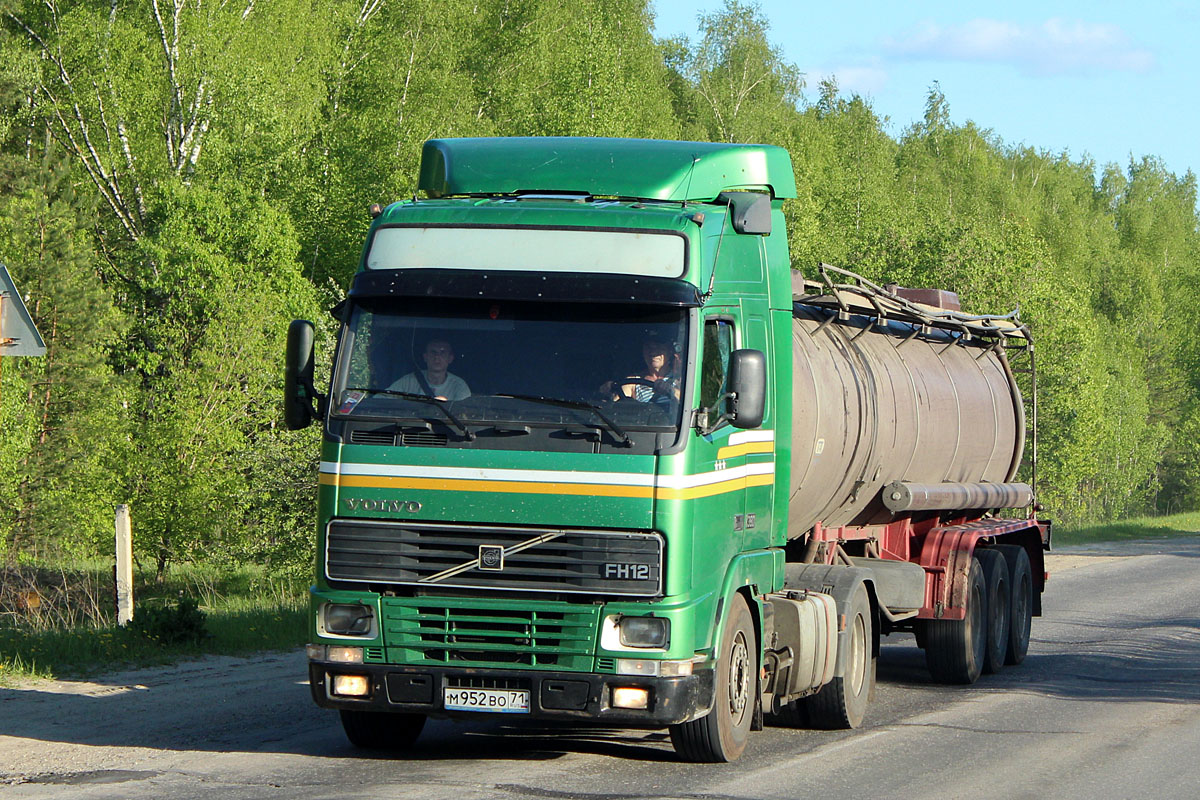 Тульская область, № М 952 ВО 71 — Volvo ('1993) FH12.380