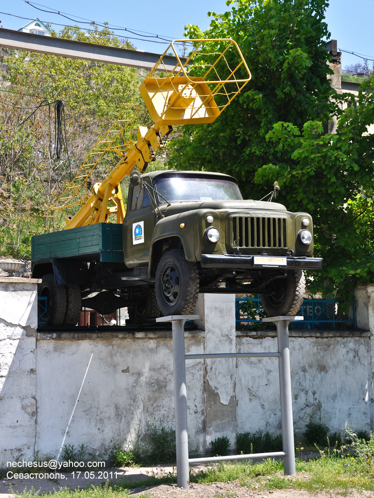 Севастополь, № (92) Б/Н 0005 — ГАЗ-52-01; Севастополь — Автомобили на постаментах; Техника на постаментах, памятники (Севастополь)