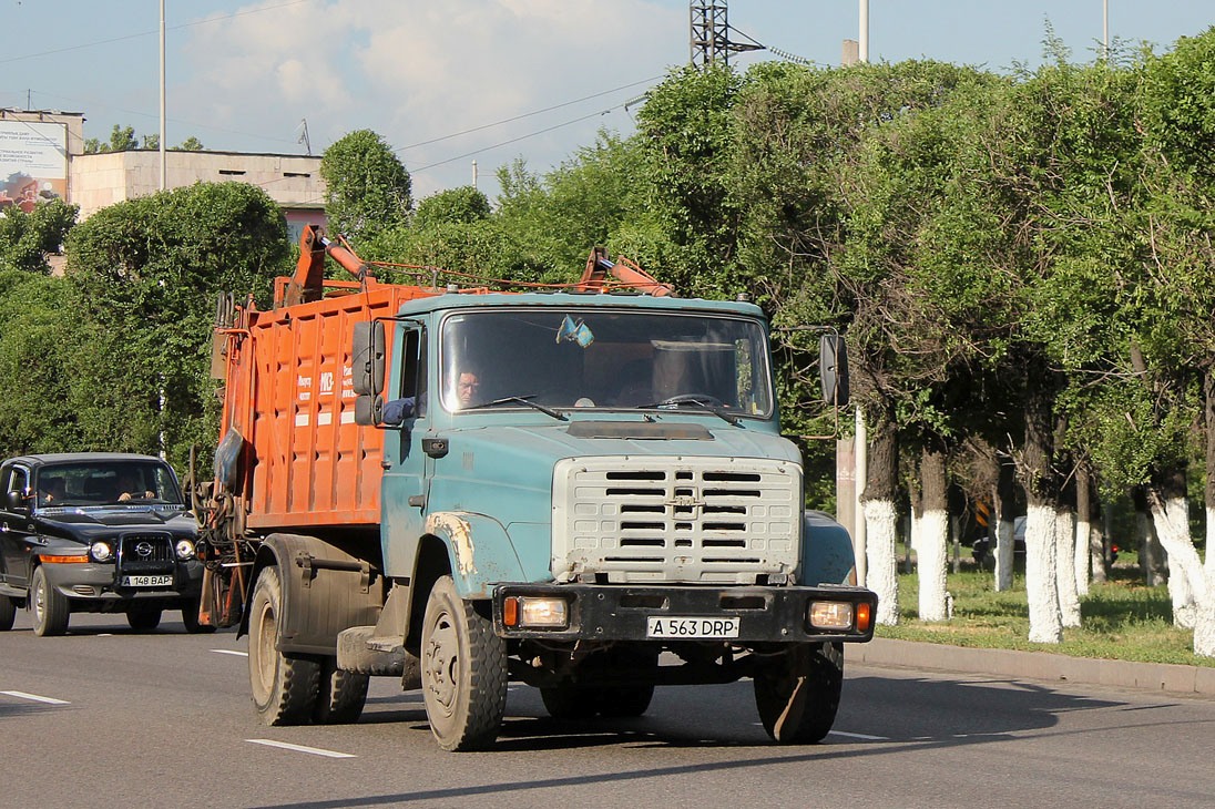 Алматы, № A 563 DRP — ЗИЛ-433362