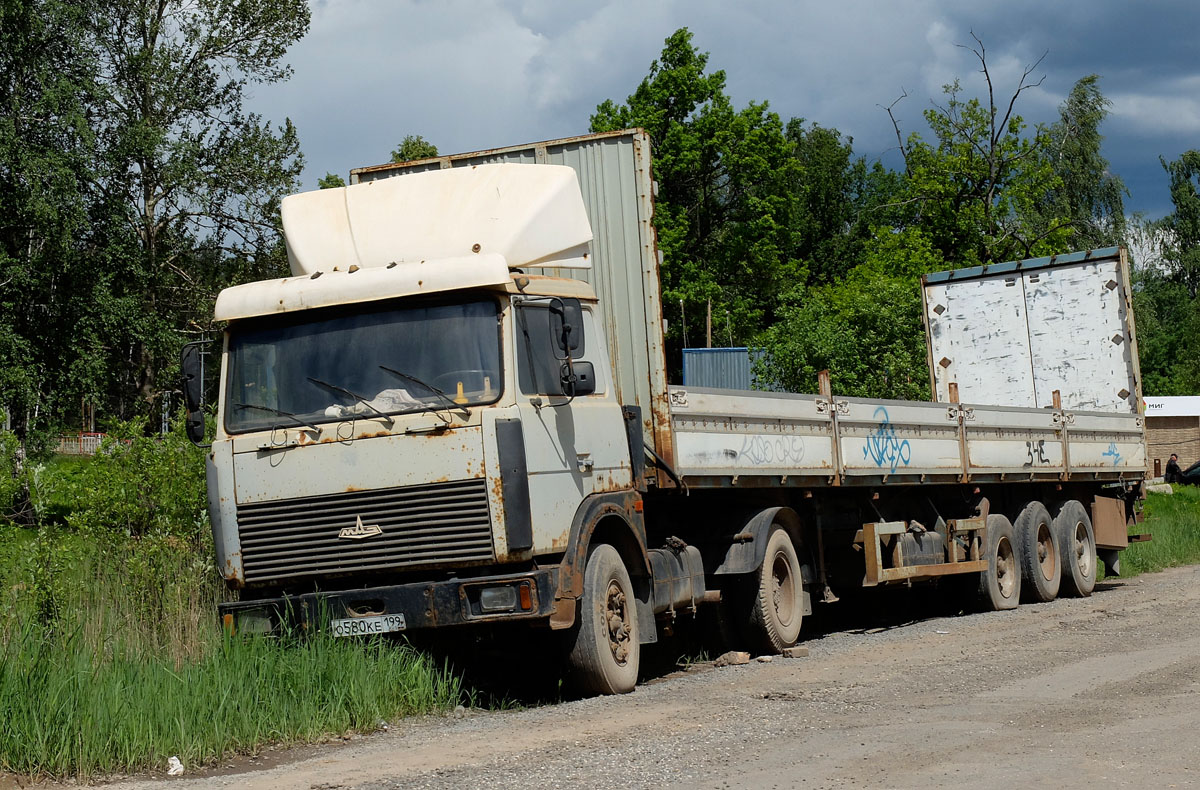 Москва, № О 580 КЕ 199 — МАЗ-54329