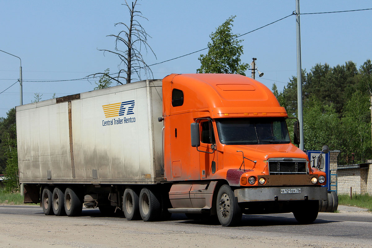 Ярославская область, № А 121 ЕК 76 — Freightliner Century Class