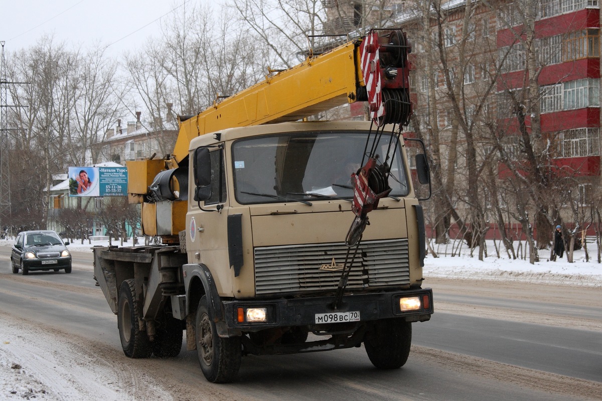 Томская область, № М 098 ВС 70 — МАЗ-53371