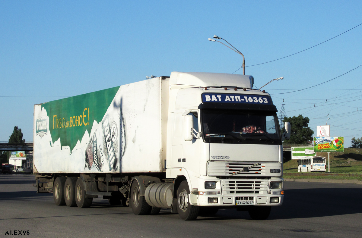 Харьковская область, № АХ 4256 АЕ — Volvo ('1993) FH-Series