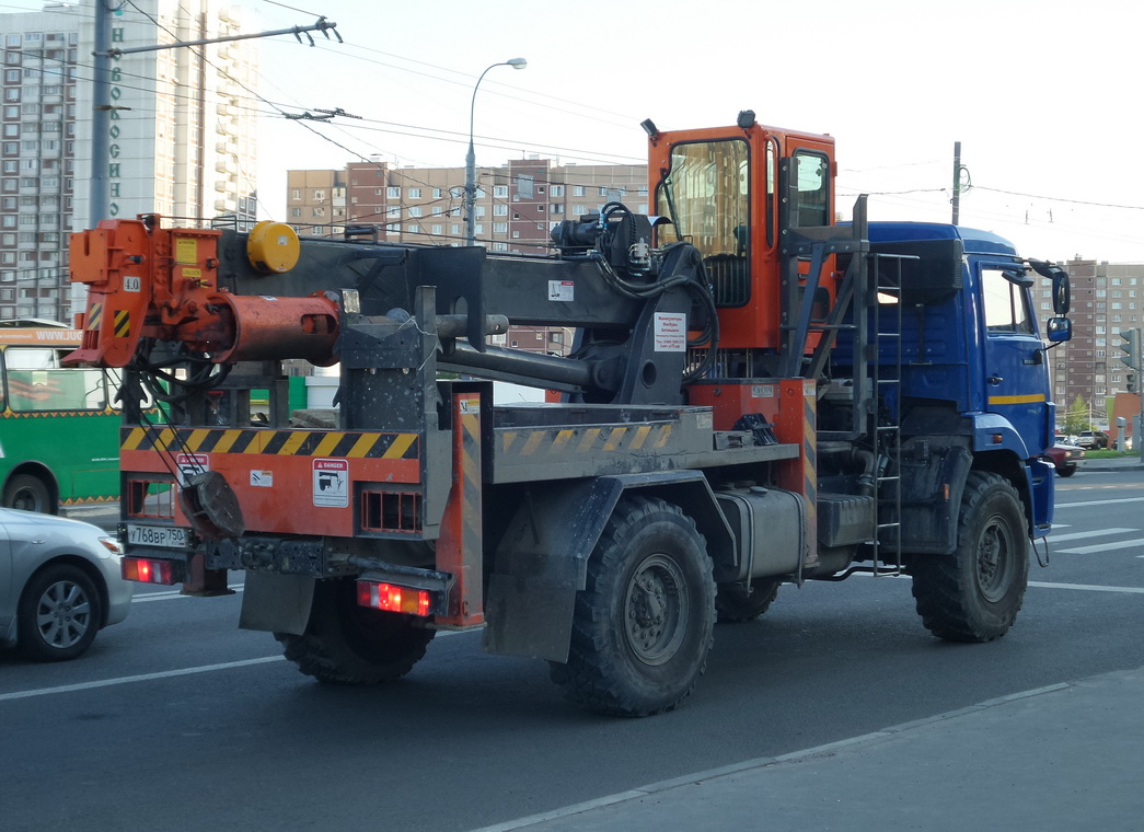 Московская область, № У 768 ВР 750 — КамАЗ-43502 (общая модель)