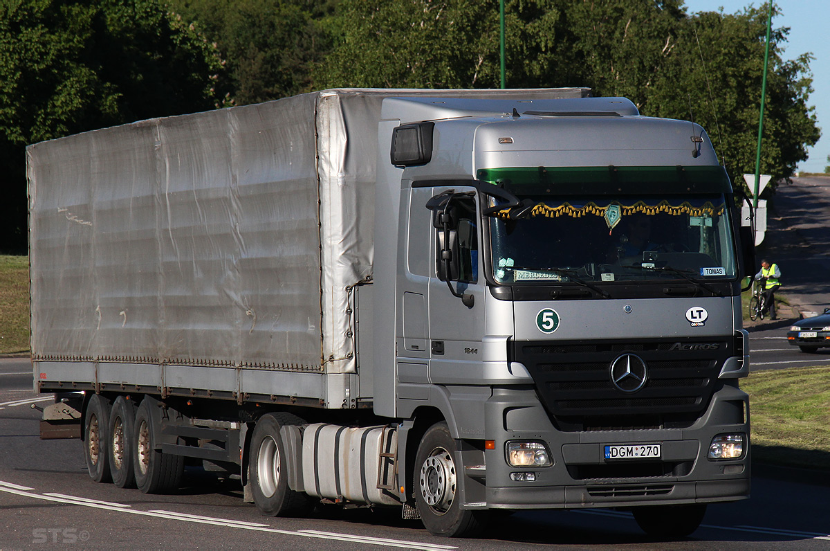 Литва, № DGM 270 — Mercedes-Benz Actros ('2003) 1844