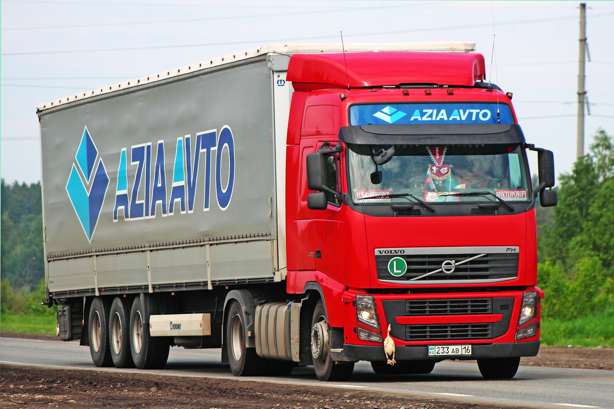 Восточно-Казахстанская область, № 233 AB 16 — Volvo ('2008) FH.400