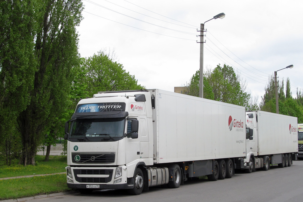 Калининградская область, № Р 352 СЕ 39 — Volvo ('2008) FH.460