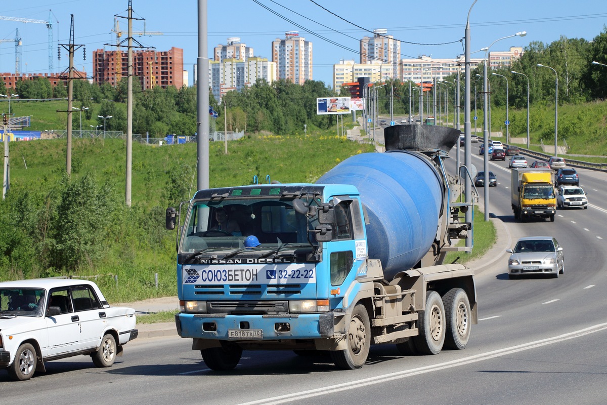 Томская область, № Е 818 ТА 70 — Nissan Diesel (общая модель)