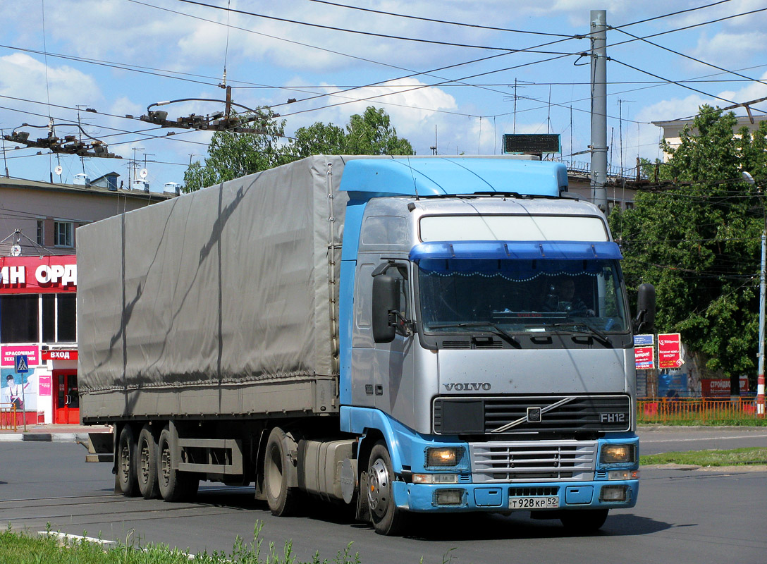 Нижегородская область, № Т 928 КР 52 — Volvo ('1993) FH12.380