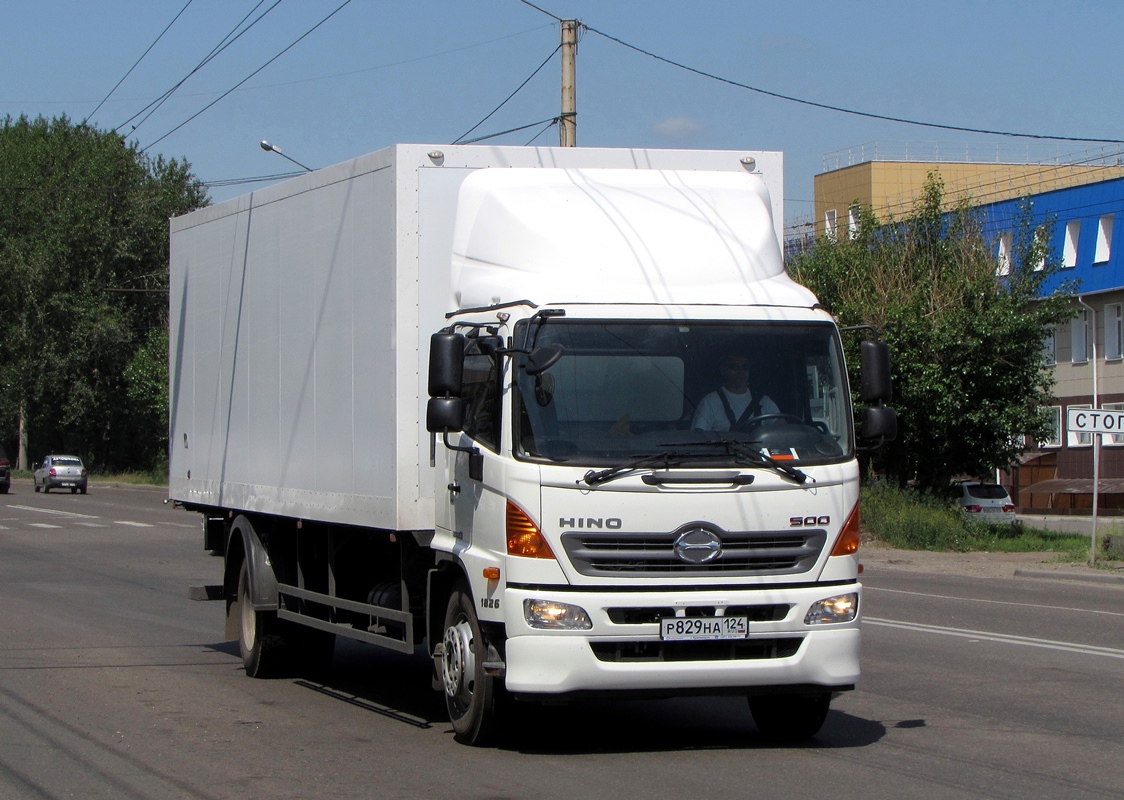 Красноярский край, № Р 829 НА 124 — Hino 500