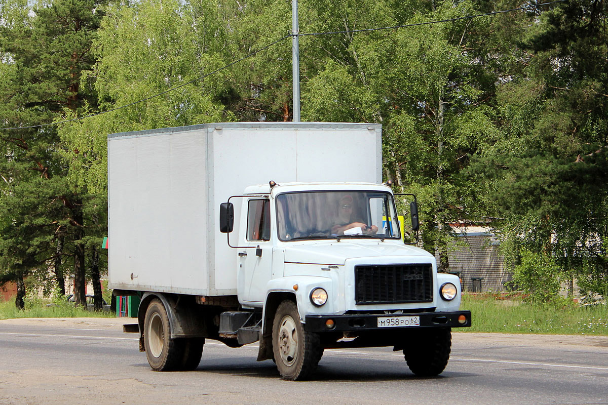 Рязанская область, № М 958 РО 62 — ГАЗ-3309