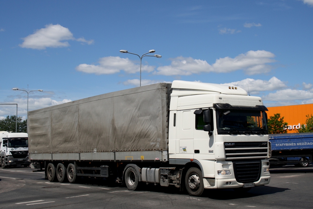 Смоленская область, № А 444 НА 67 — DAF XF105 FT