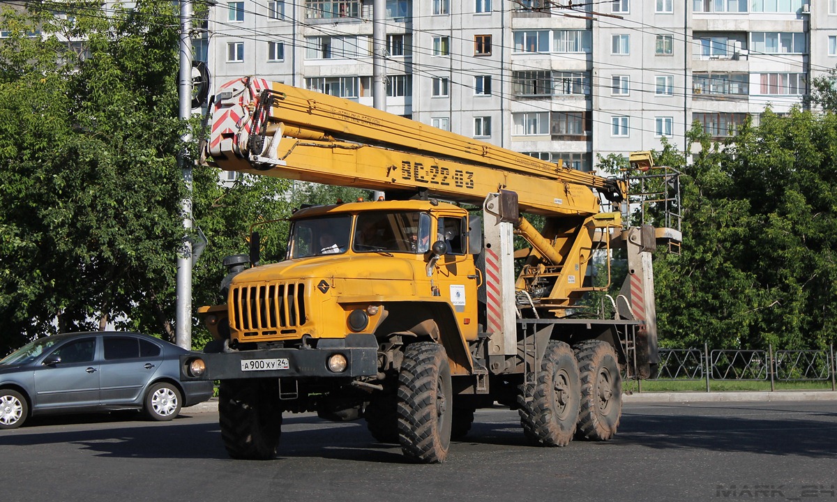 Красноярский край, № А 900 ХУ 24 — Урал-4320-41