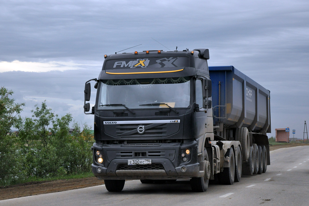 Саха (Якутия), № Е 300 КС 14 — Volvo ('2010) FMX.460 [X9P]