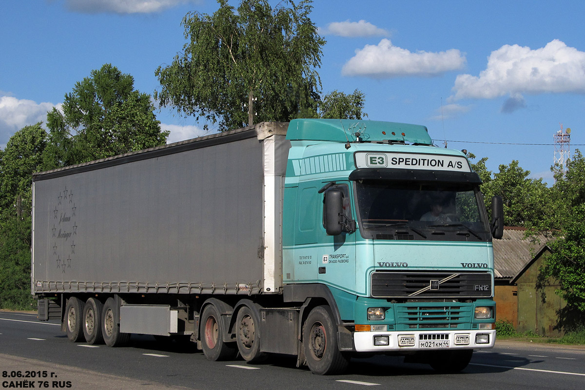 Костромская область, № М 021 КМ 44 — Volvo ('1993) FH12.380