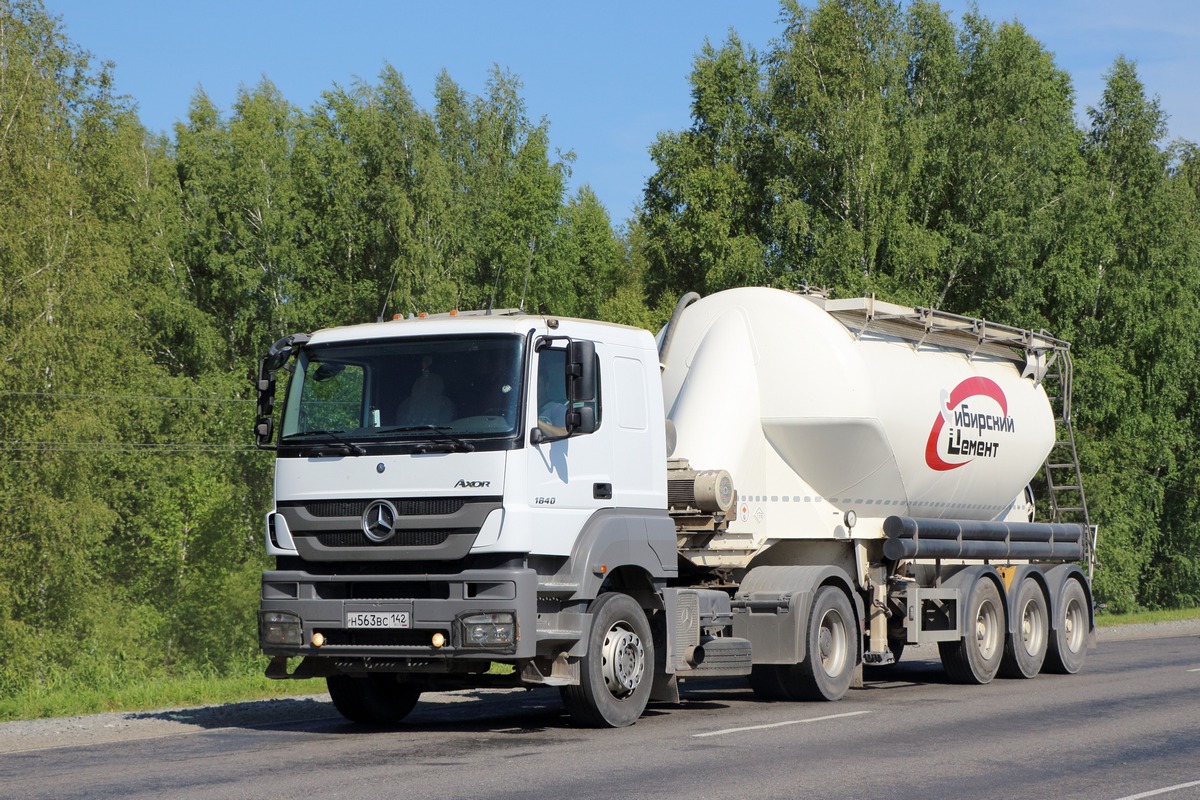 Кемеровская область, № Н 563 ВС 142 — Mercedes-Benz Axor 1840 [Z9M]